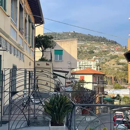 Apartment Casa Visconti, Bordighera, Vista Mare