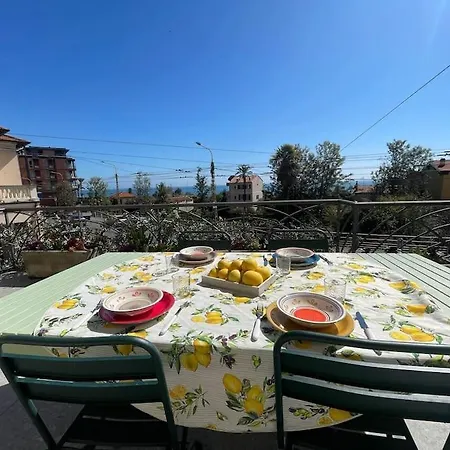 Casa Visconti, Bordighera, Vista Mare Daire *